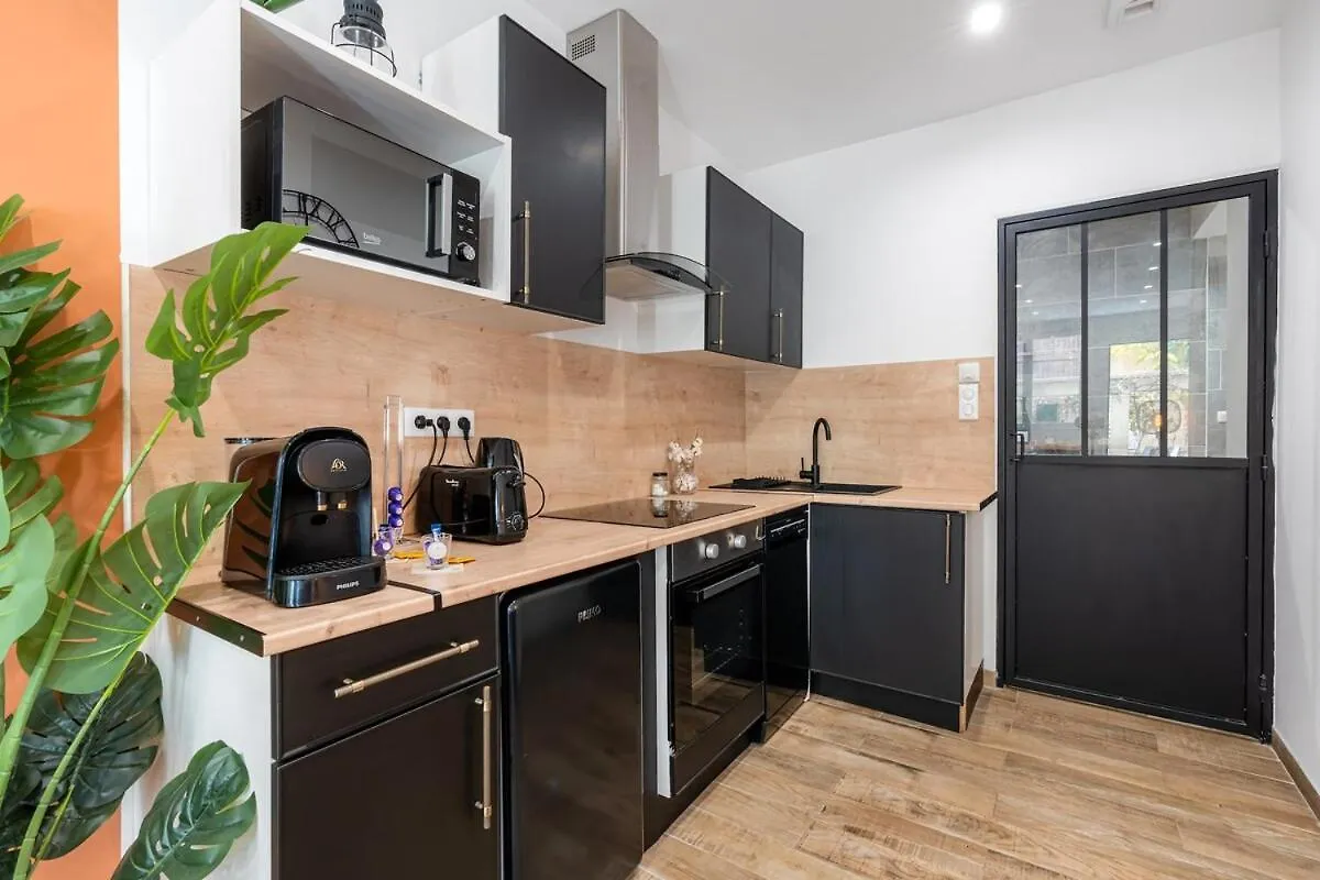 Terrasse Et Balneo Au Coeur De Monplaisir Appartement Lyon 0*,  Frankrijk