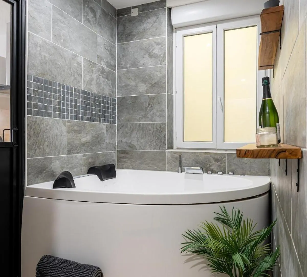Terrasse Et Balneo Au Coeur De Monplaisir Apartamento Lyon